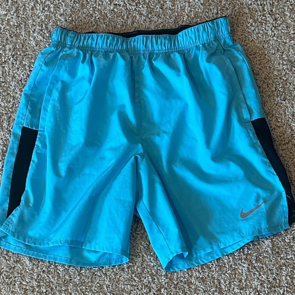 Men’s Nike Turquoise Athletic Shorts with Black Panels Dri Fit fit size S